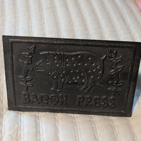 Source Unknown Other - Black Cast Iron Bacon Press